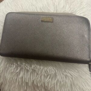 Kate Spade Shimmering Silver wallet